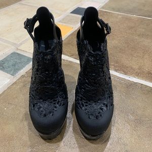 MELISSA x Herochcotivh Alexandre platform booties